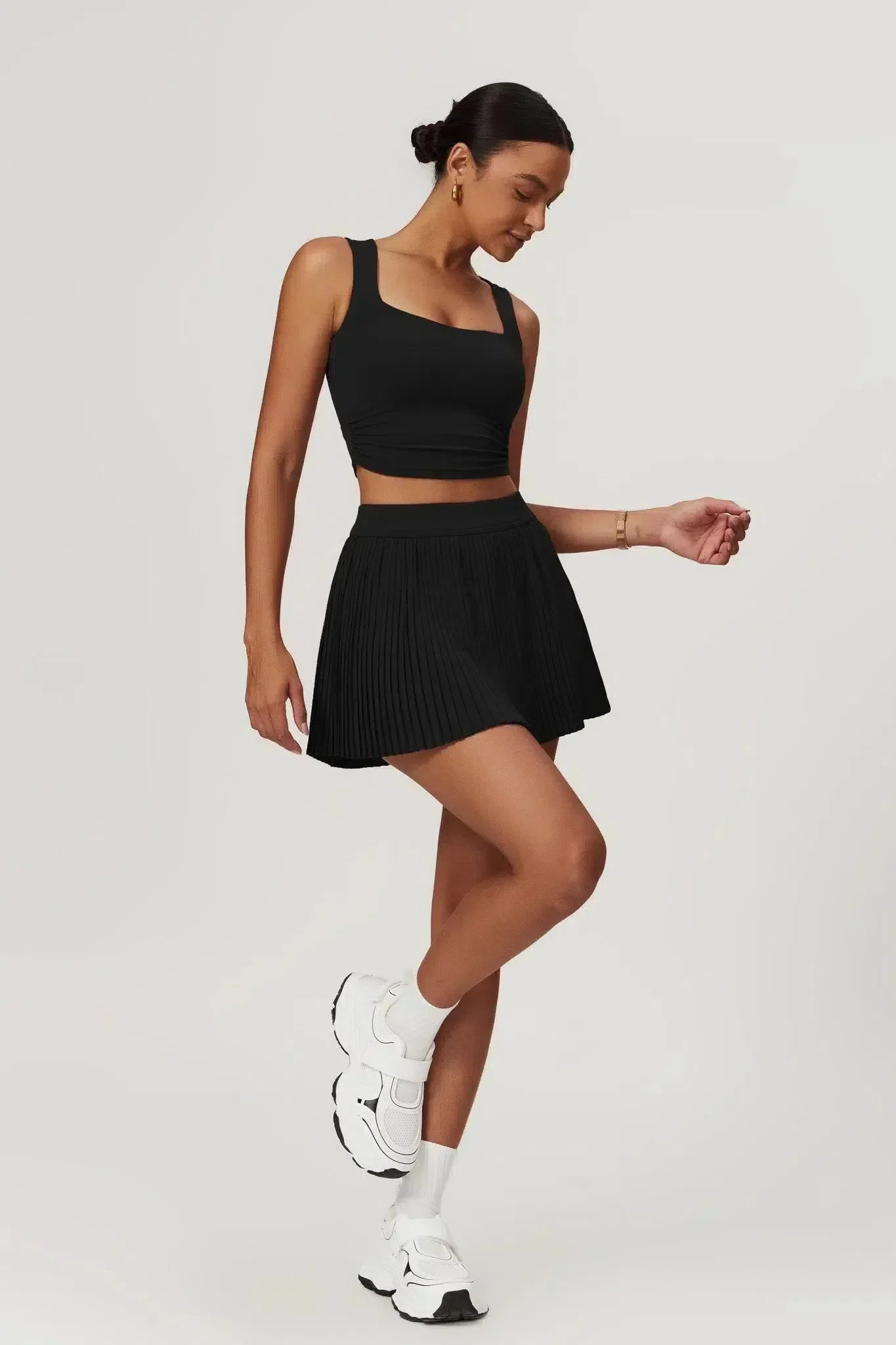 Abriana – Pleated design – Mini skirt