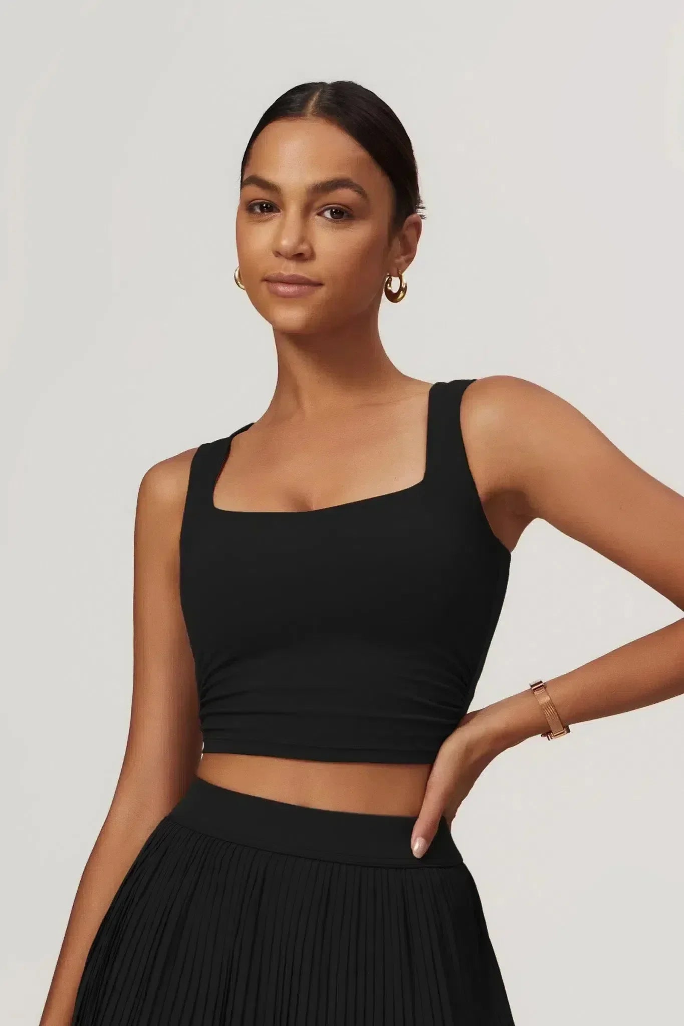 Abriana – Square neckline – Sleek fit top
