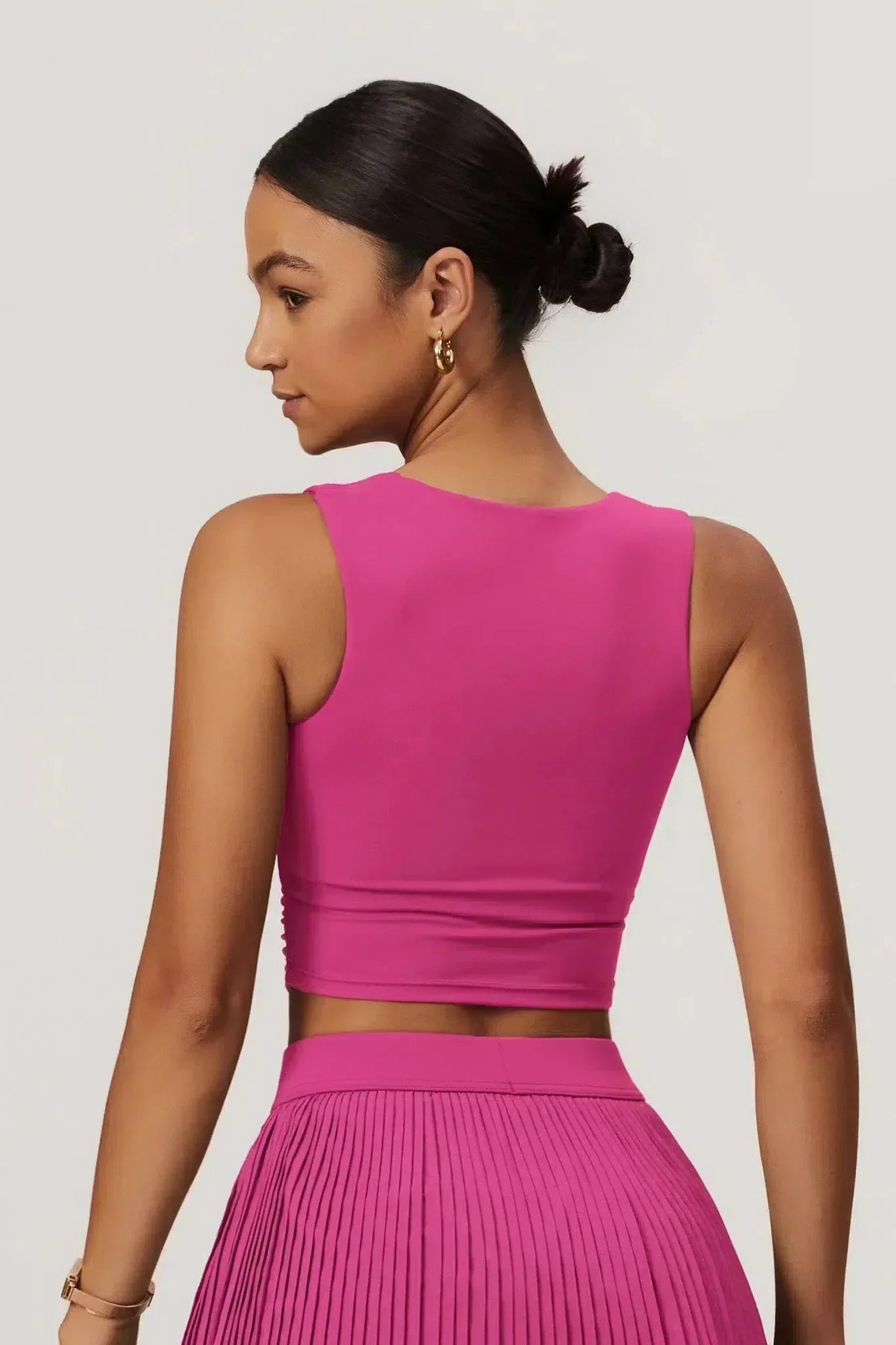 Abriana – Square neckline – Sleek fit top