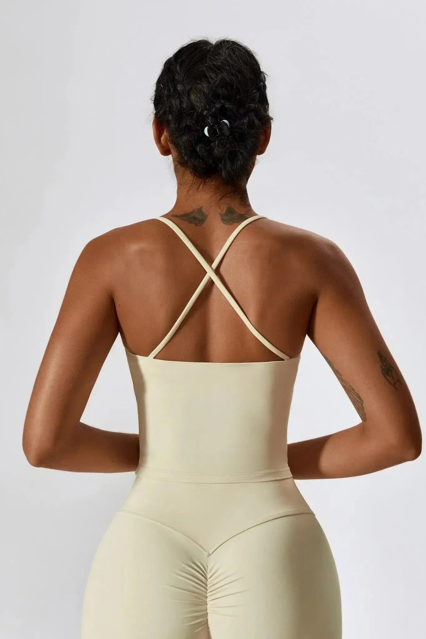 Amihan – Scoop neckline – Gymwear top