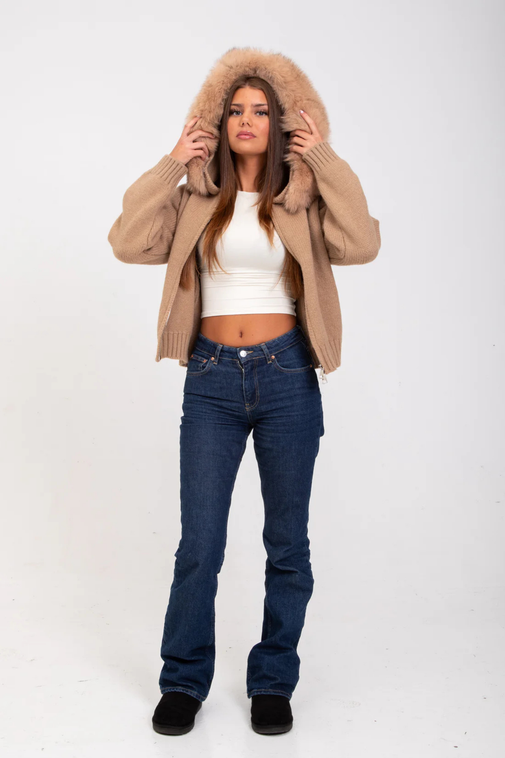 Aurélinne – Luxe detail – Faux fur hooded cardigan