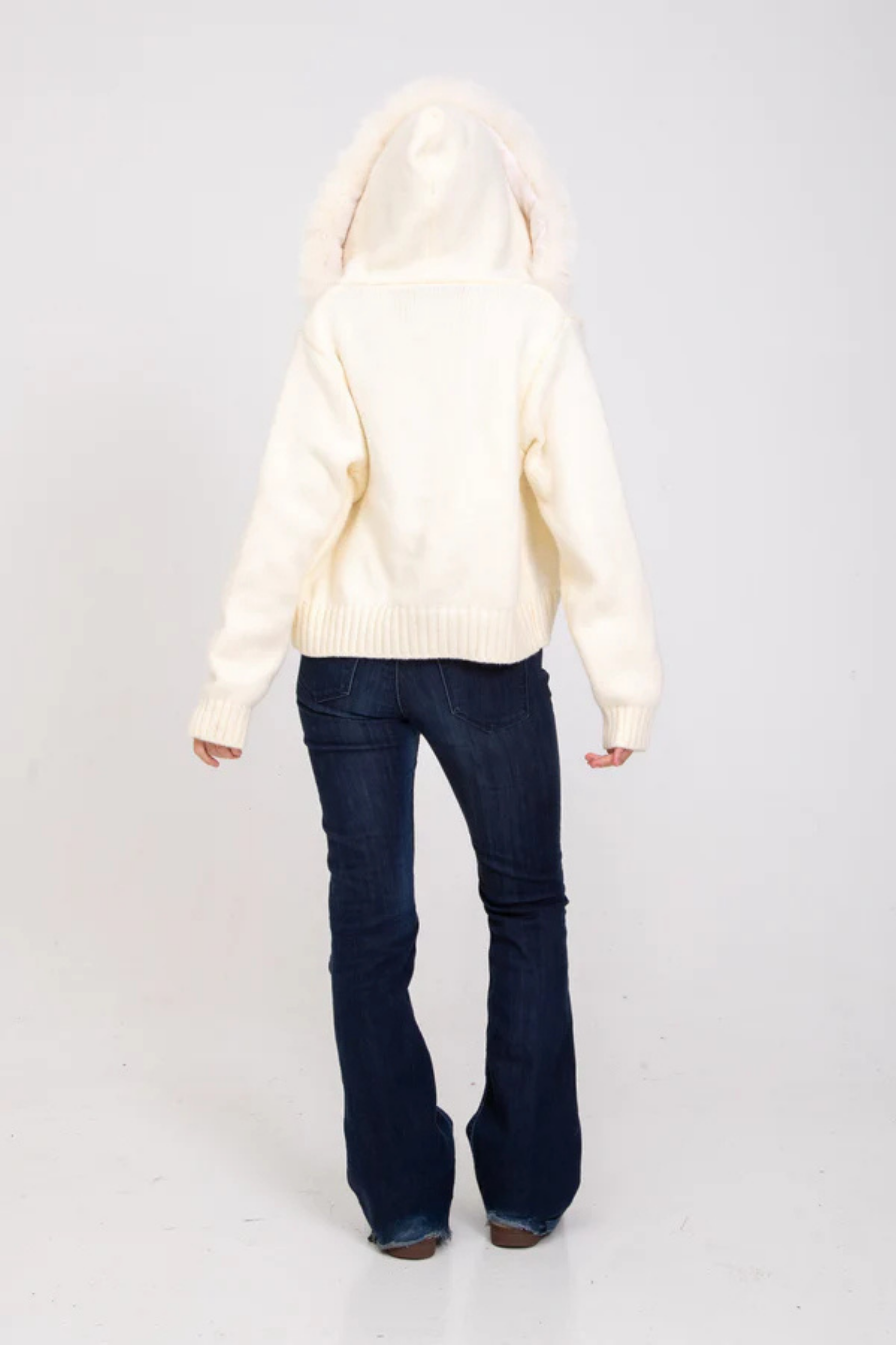 Aurélinne – Luxe detail – Faux fur hooded cardigan