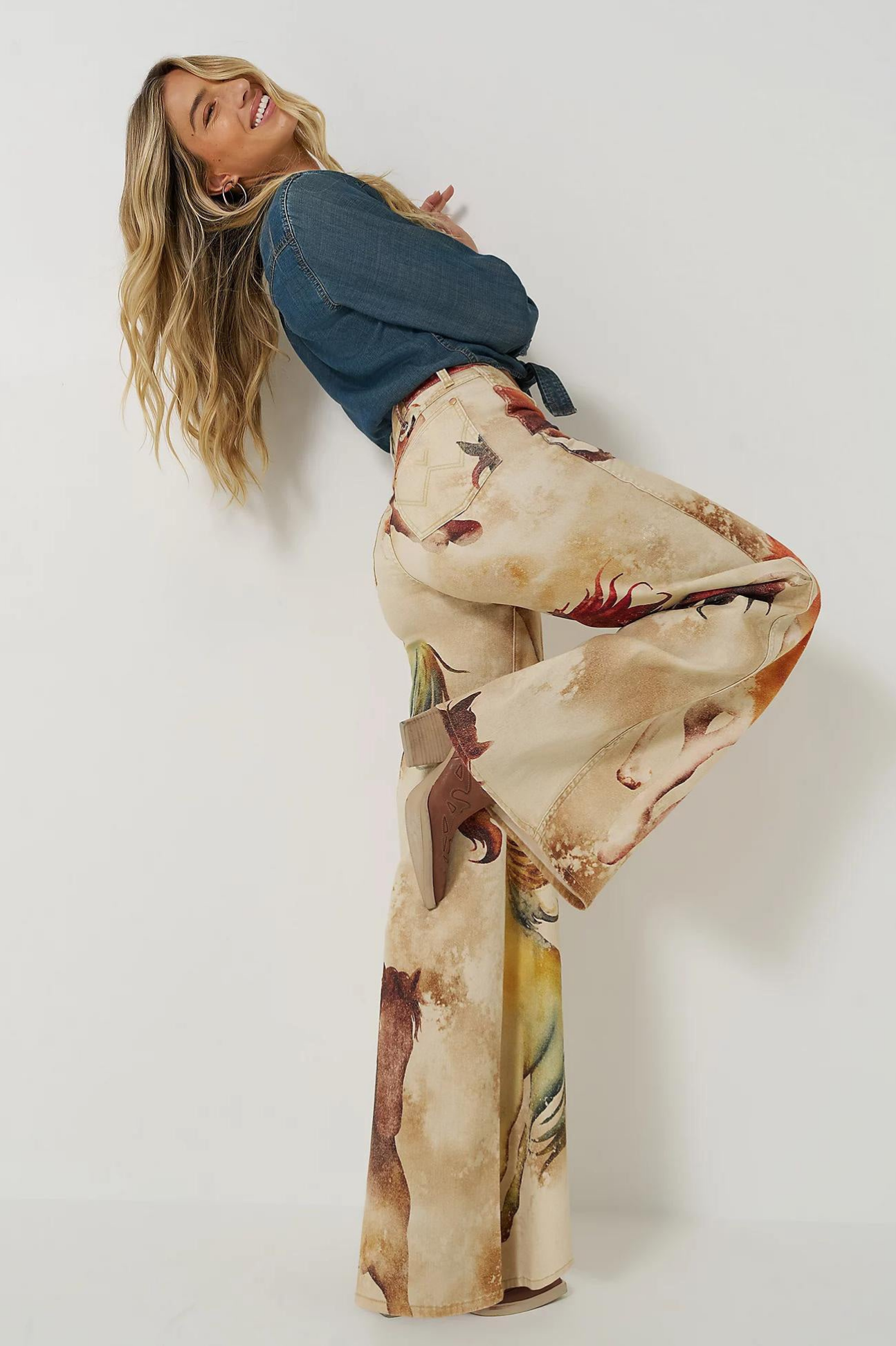 Calila – Wild horse print – Flared denim trousers