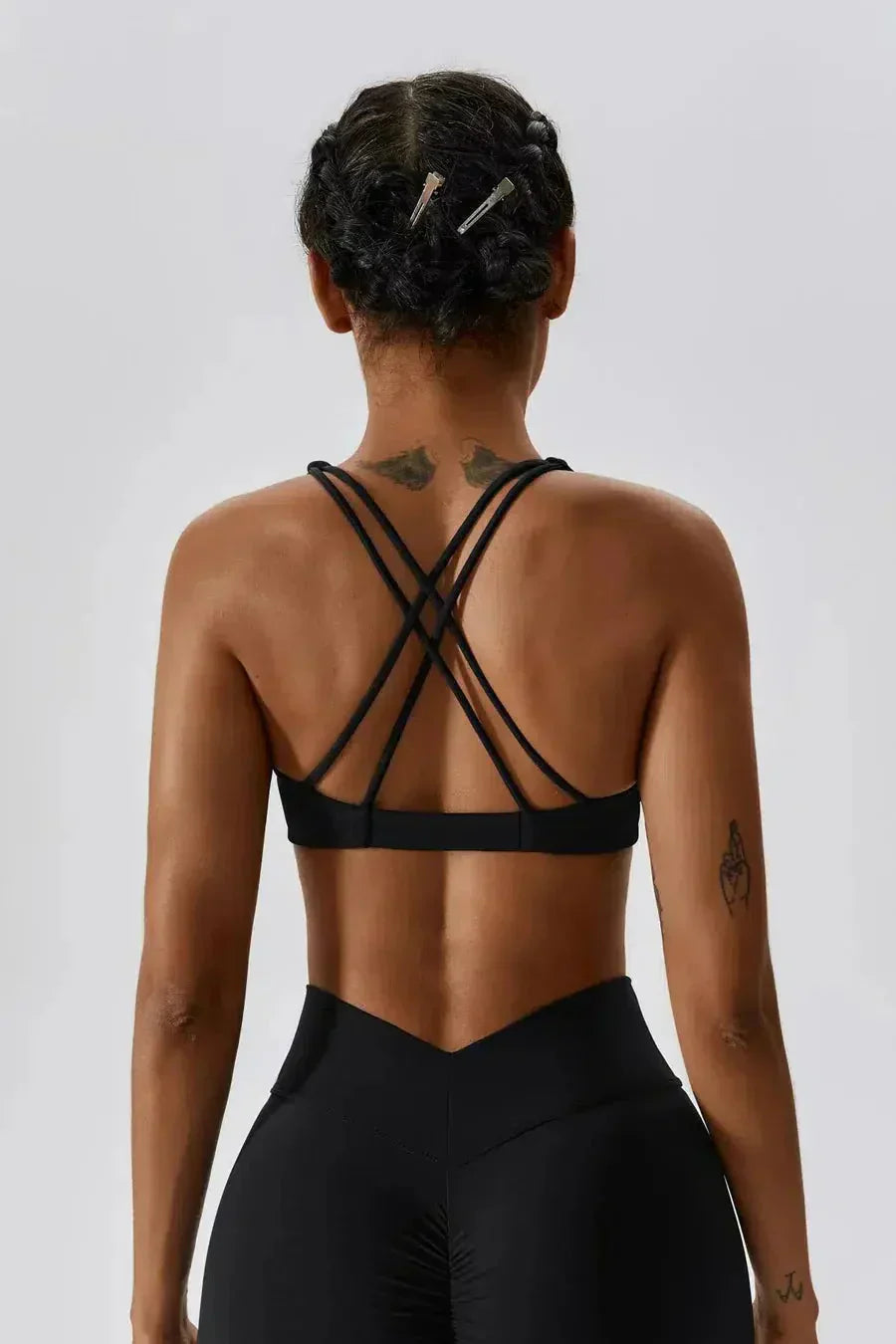 Lorelei – Crossback straps – Sculpting sports bra