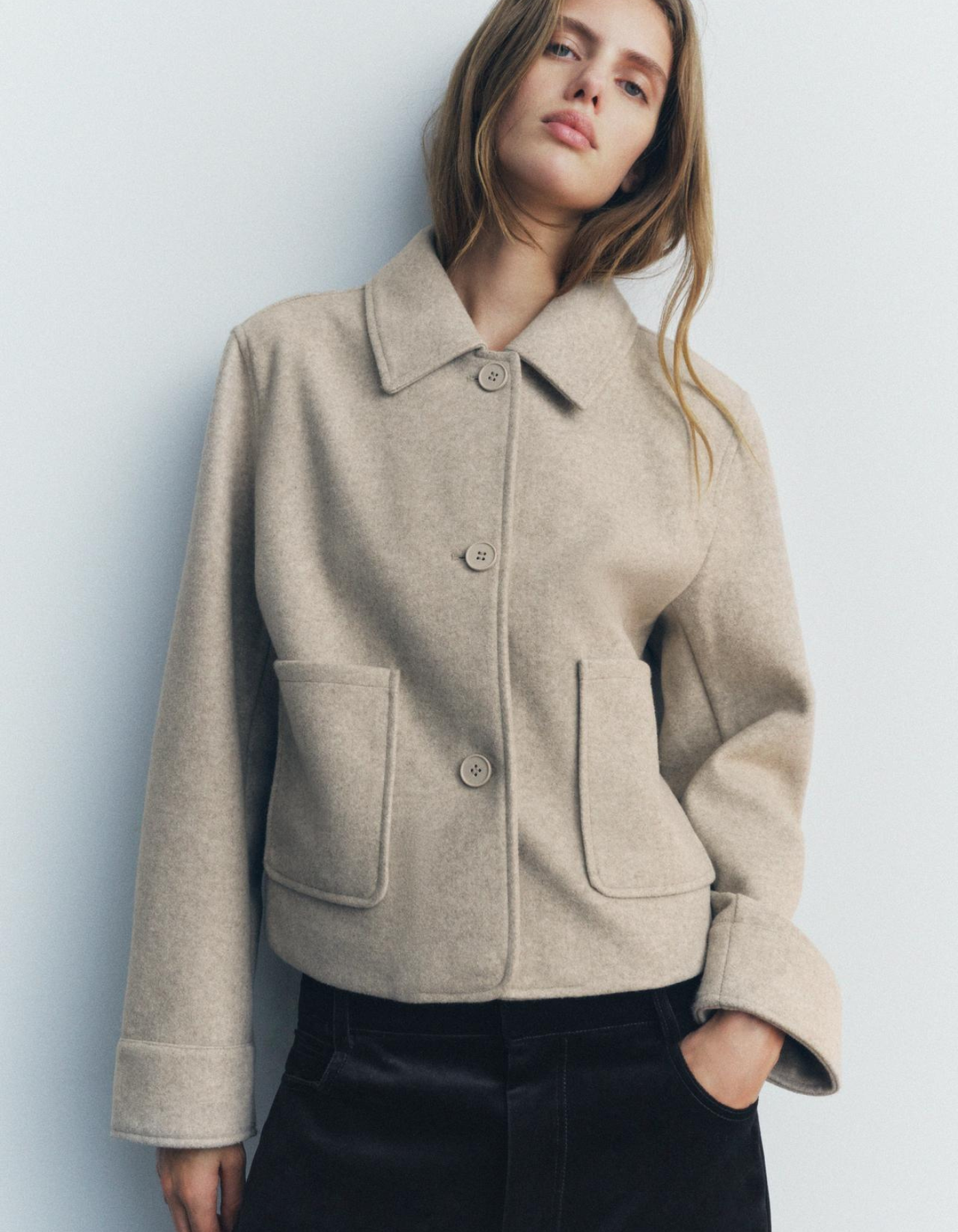 Lorivane – Minimal design – Cropped wool jacket