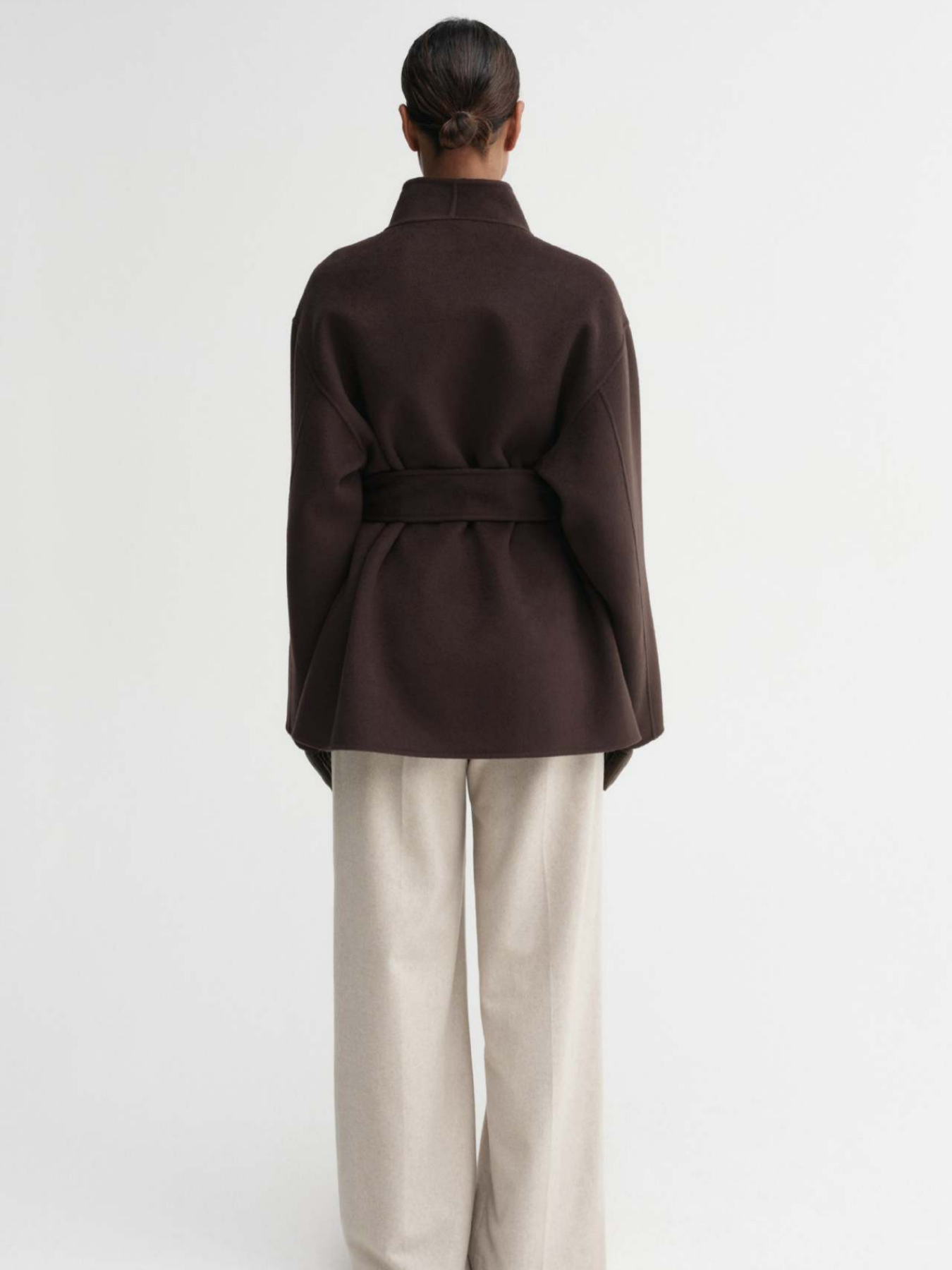 Marceline – Draped elegance – Cape coat