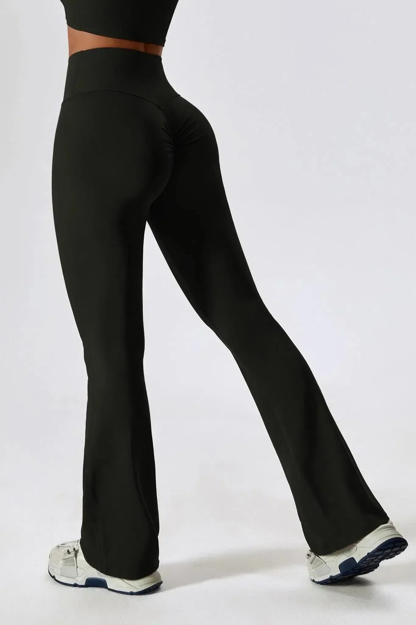 Nicolina – Vierkante halslijn – Top en uitlopende legging set