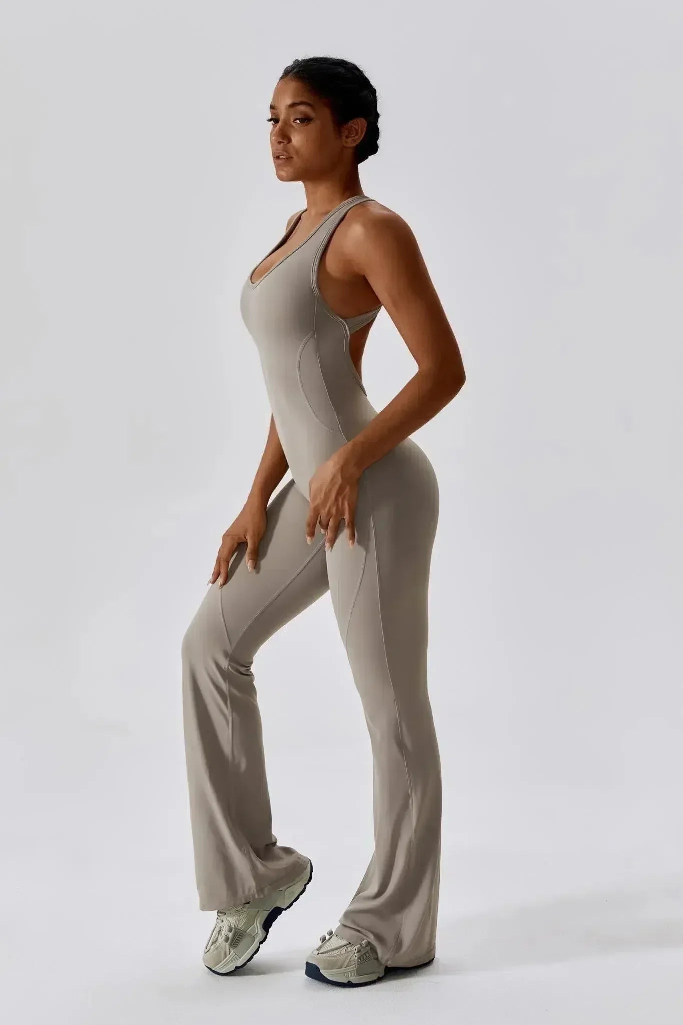 Noelia – Open rug – Aansluitend jumpsuit