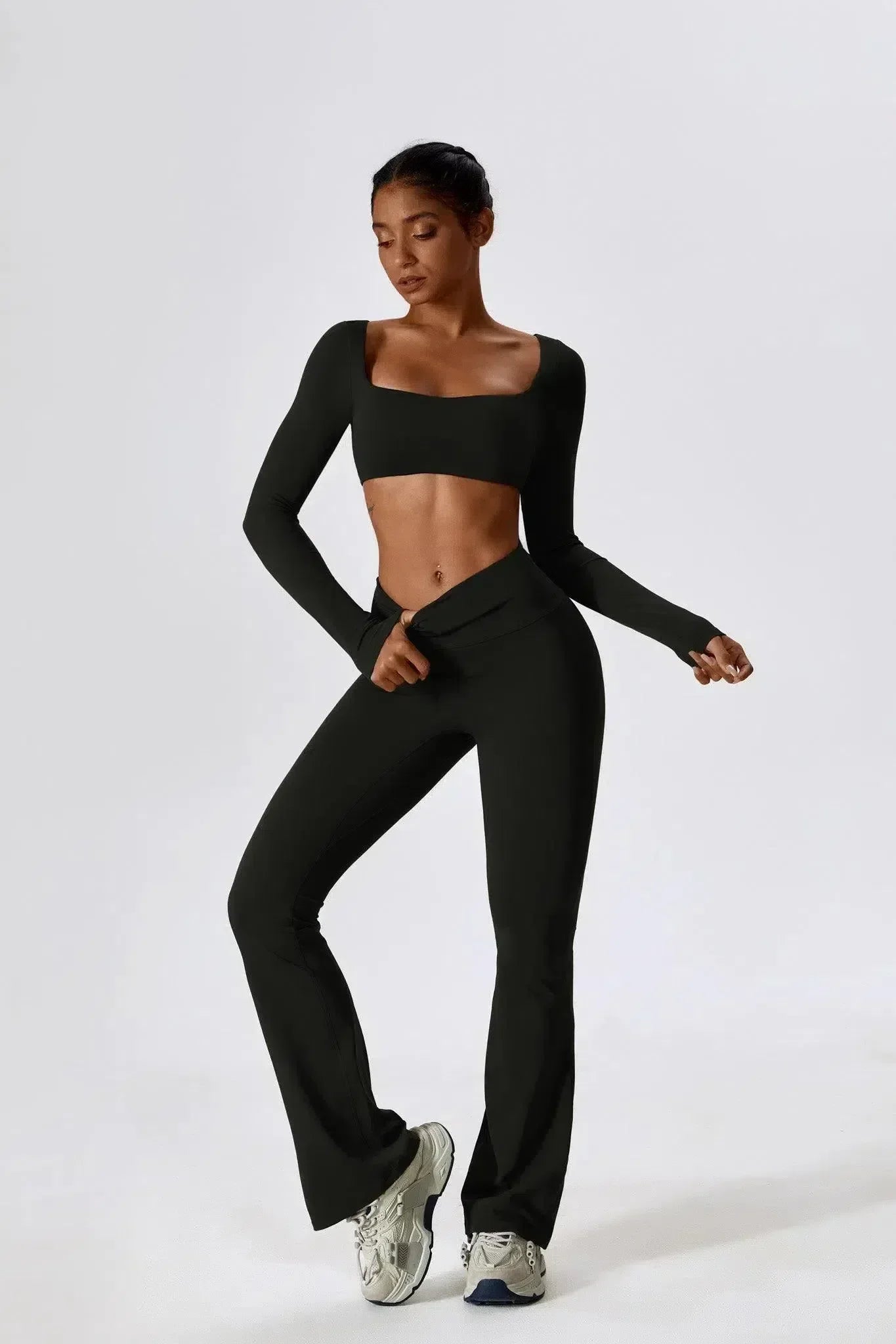 Oceane – Vierkante halslijn – Korte top en legging set