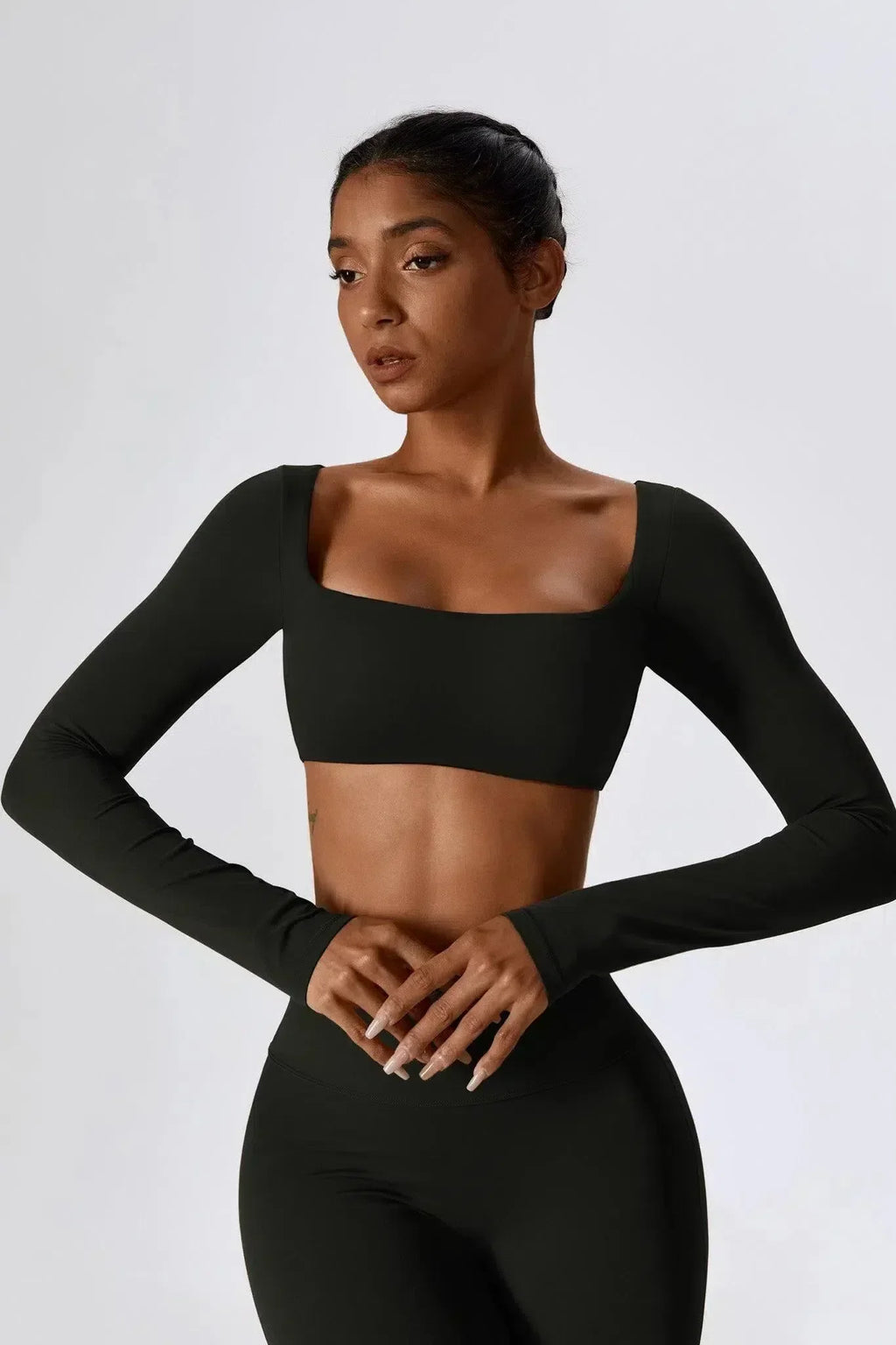 Oceane – Vierkante halslijn – Korte top en legging set