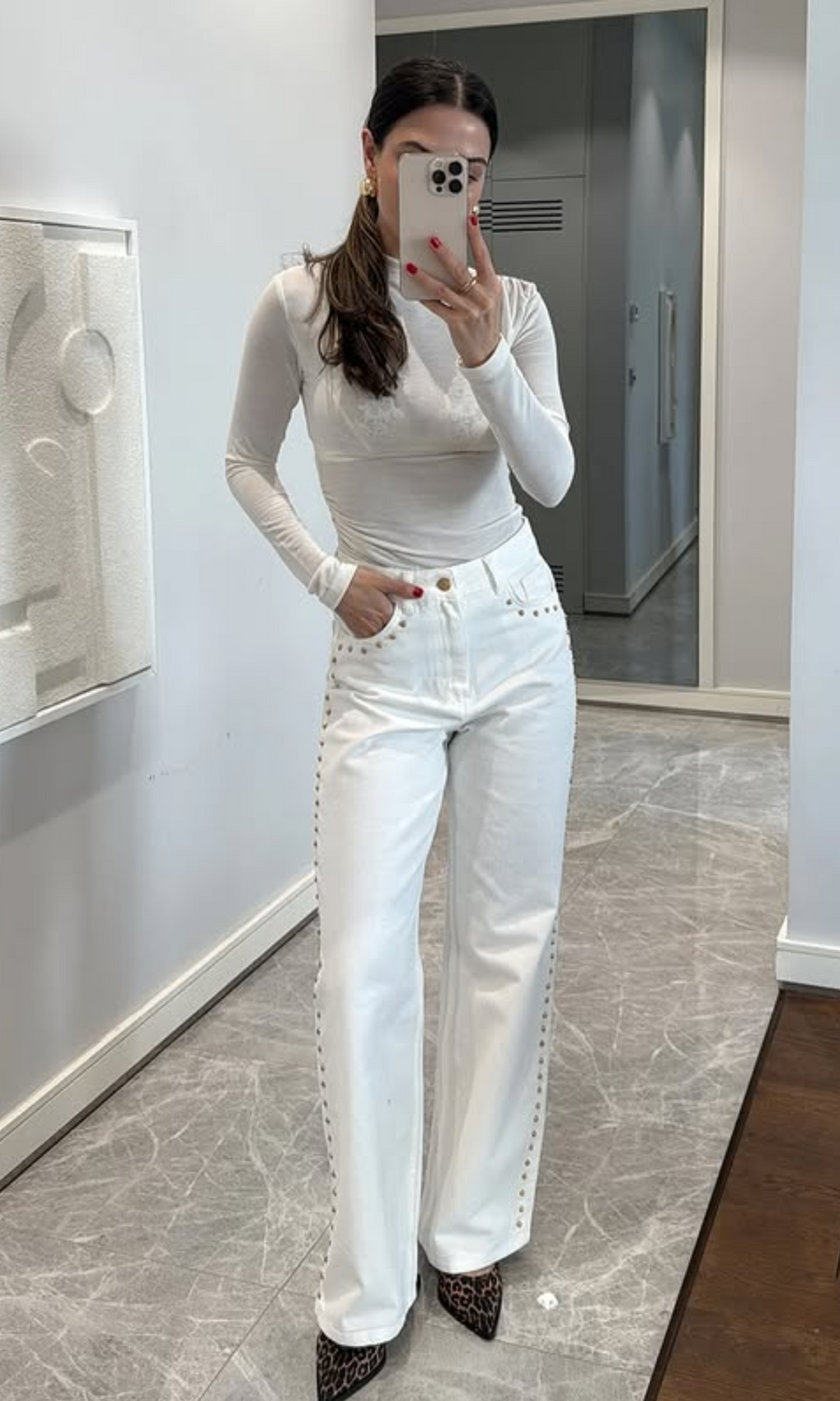 Valdenza – Goudkleurige studs – Rechte jeans