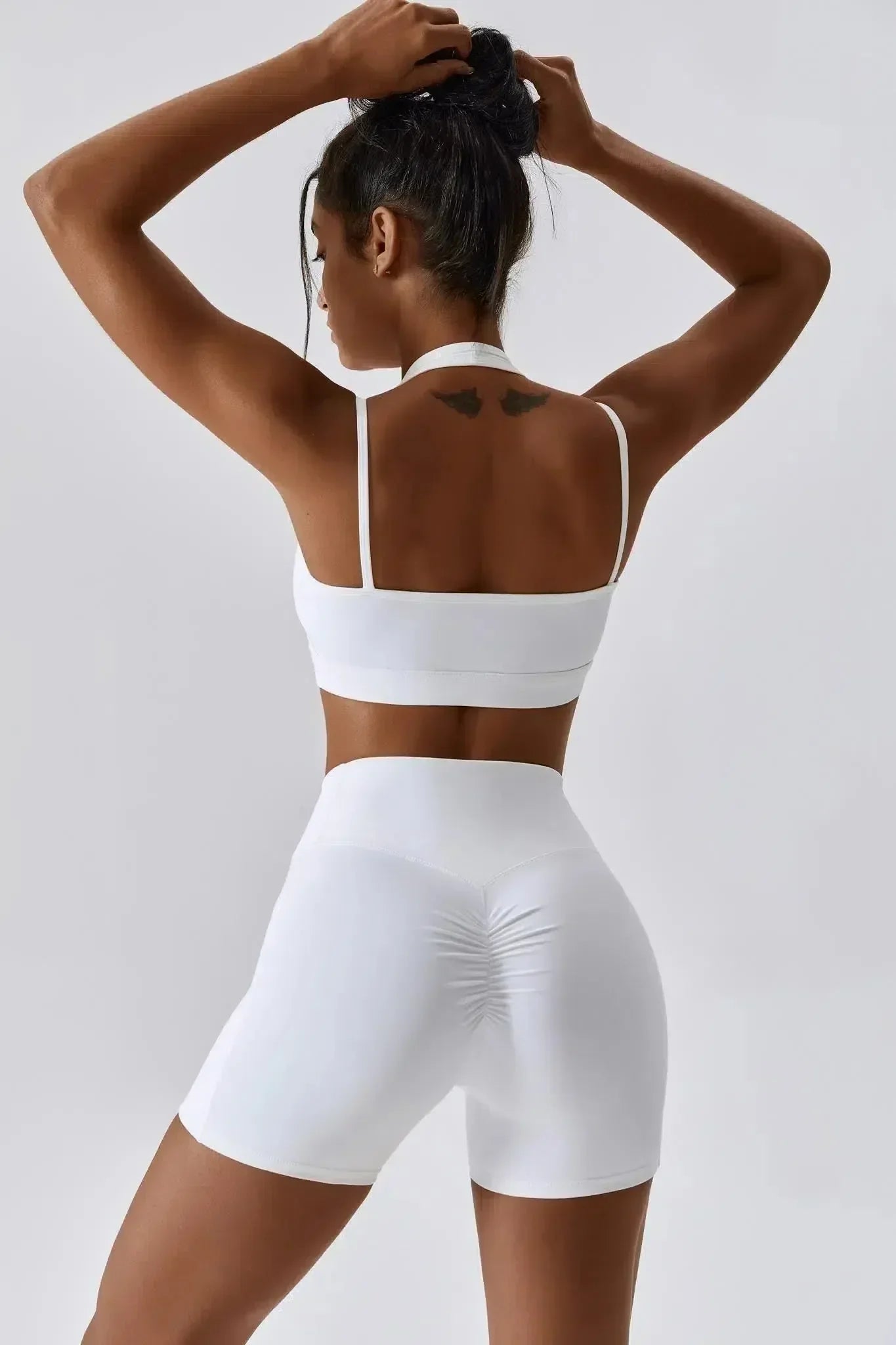 Vesper – Crossover waistband – High-waisted shorts