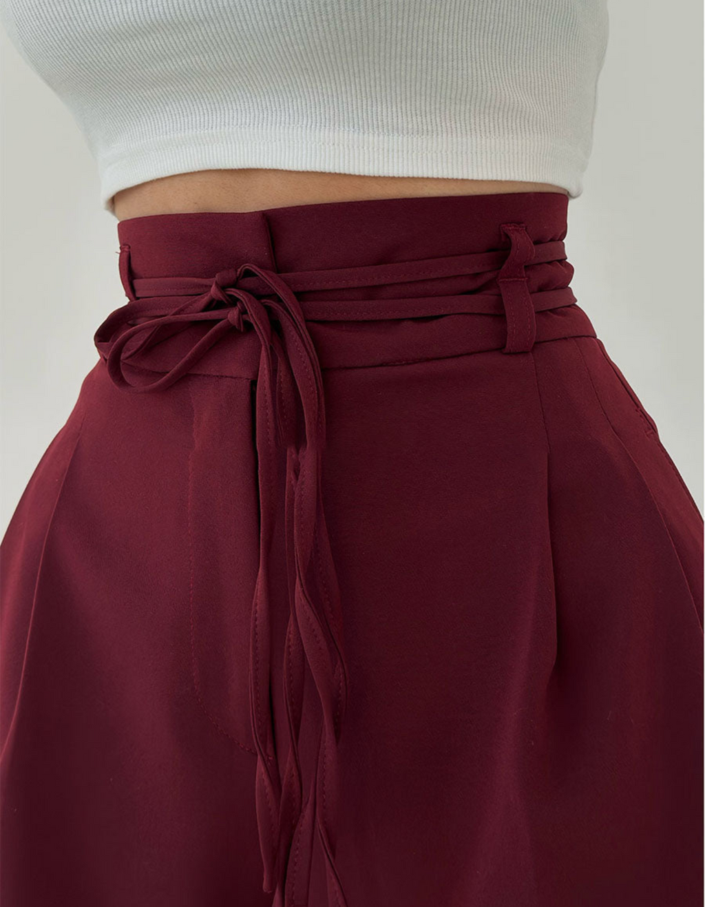 Vittoria – Elegant silhouette – High-waisted trousers